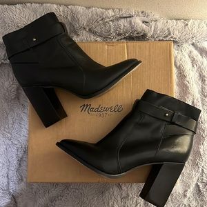 Like new black Madewell leather booties